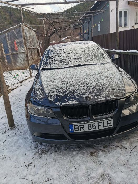 BMW e90 2.0i facelift