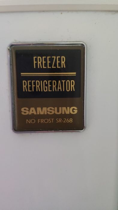 Очень срочно холодильник SAMSUNG NO FROST