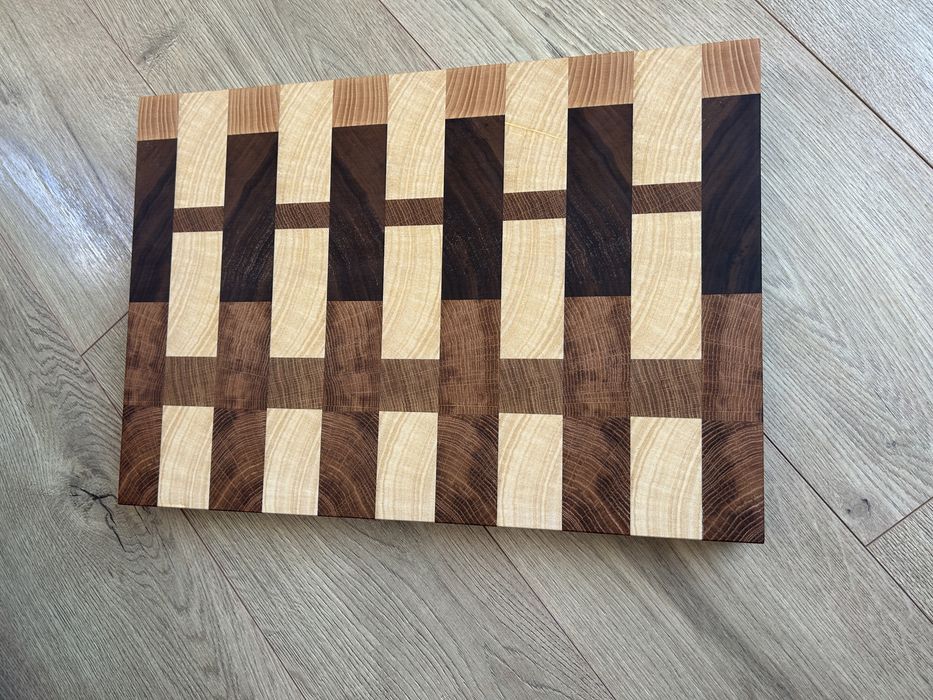 Дъски за рязане и сервиране (End Grain)