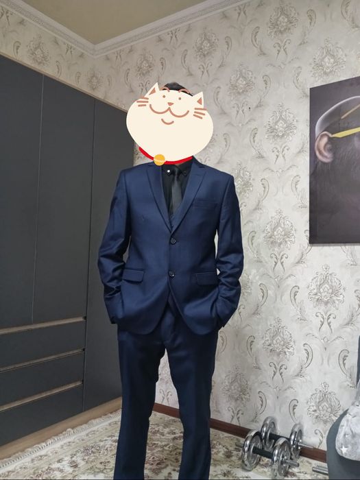 Костюм тройка. .