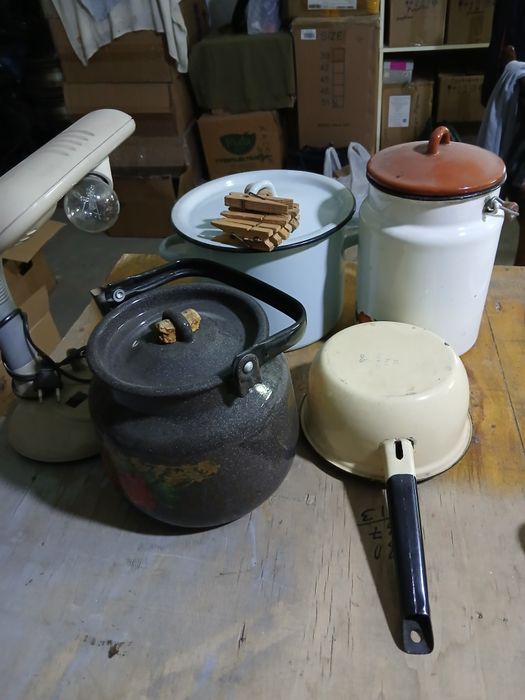Продам  посуду,кастрюля,чайник,бизон,ковш,
