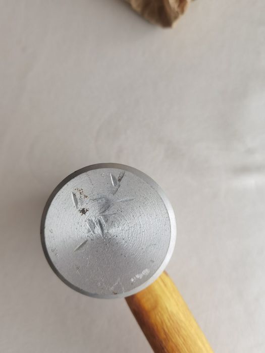 Чук от мека сплав