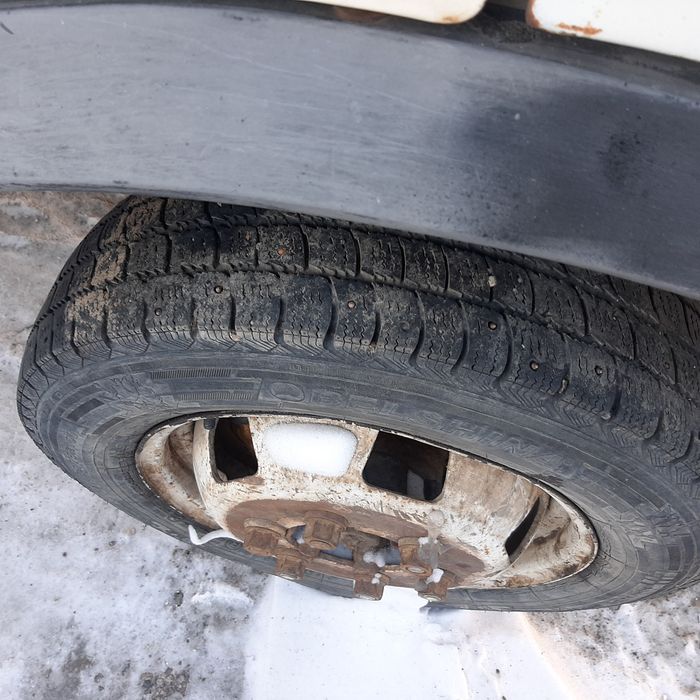 Транспорт Газель и ниссан примера