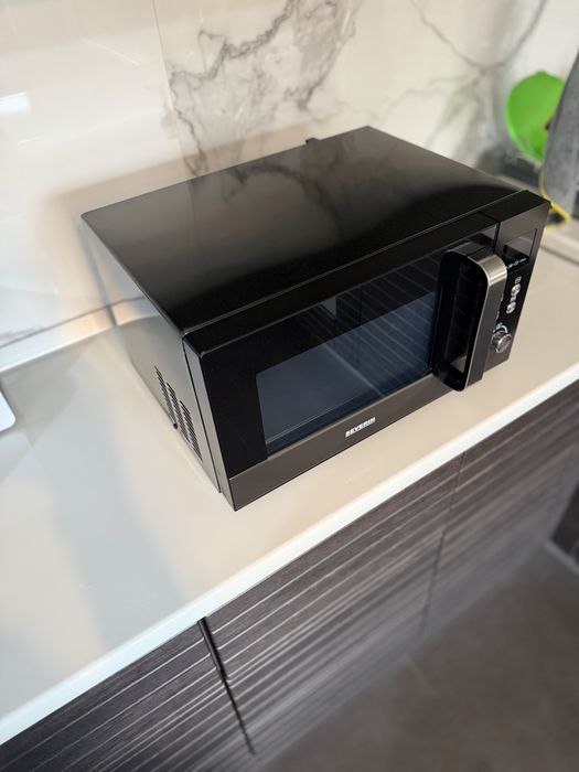 Cuptor cu microunde 3 in1 Severin