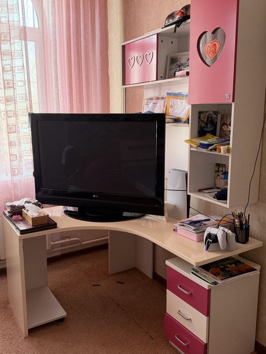 Продам мебель в детскую комнату для девочки