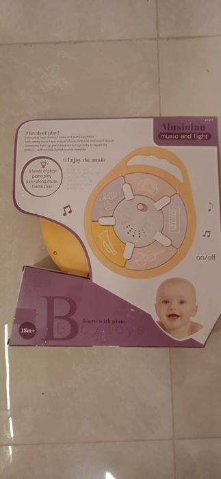 Музикална играчка - пиано за бебета Funmach