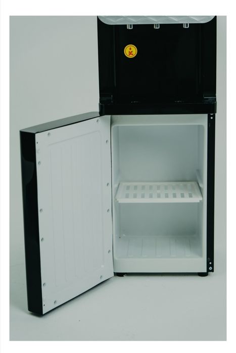 Кулер для воды..