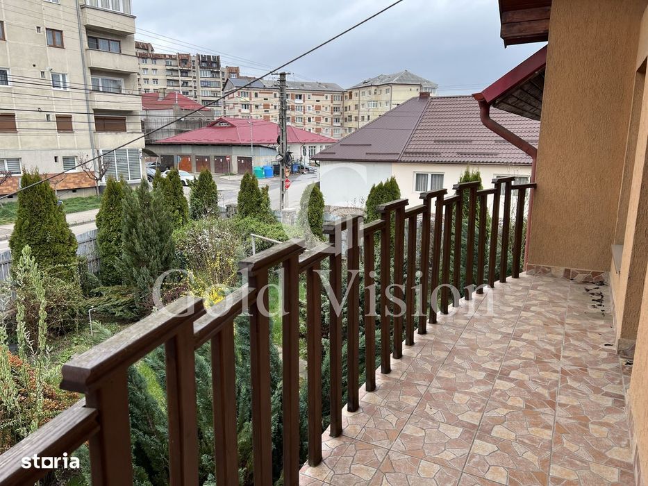Casă cu 5 camere + anexă cu garaj, mobilată complet, str. Gh. Șincai