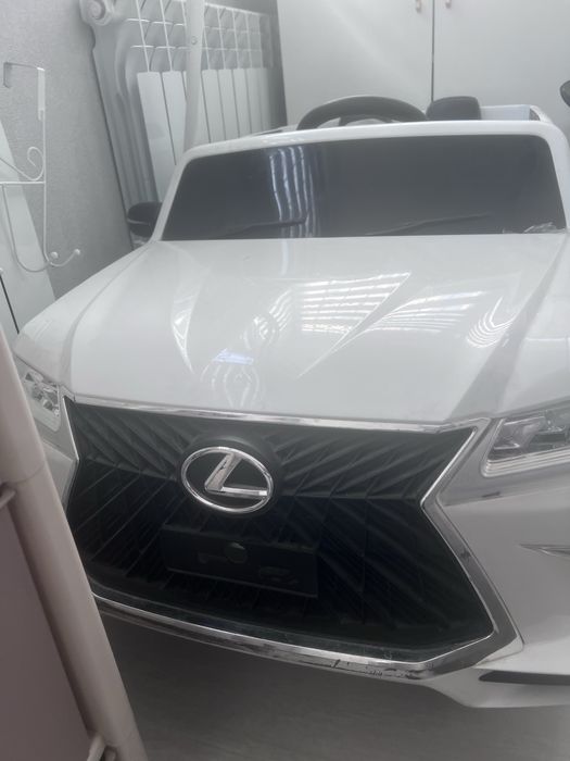 Детский автомобиль