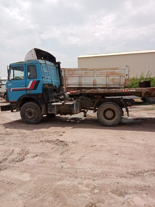 Tigachni o'zi sotiladi