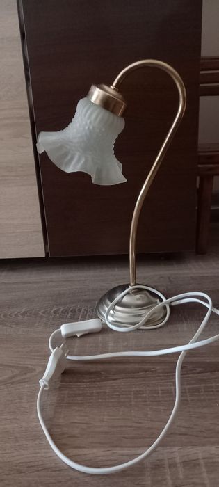 Морски фар и лампа