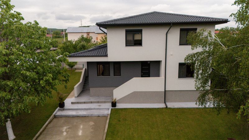 Casa + garaj  (bascov, micsunele, labusesti, balotesti, uiasca)