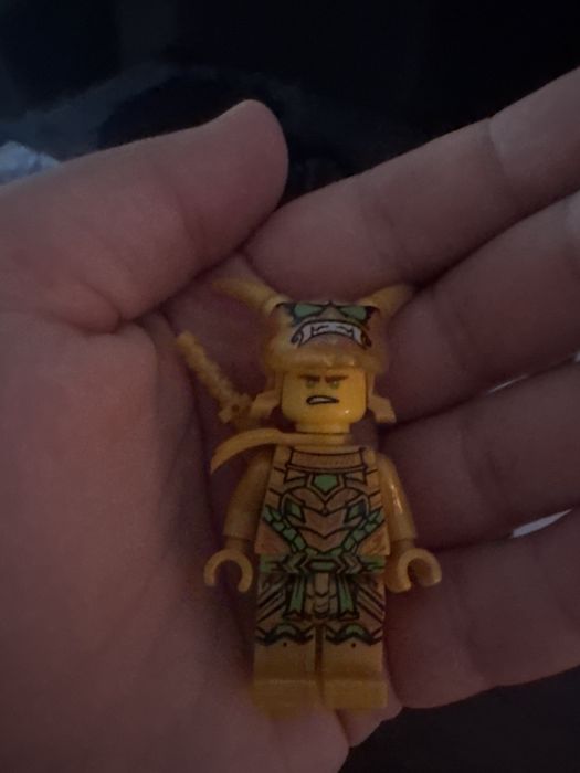 Minifigurina lloyd