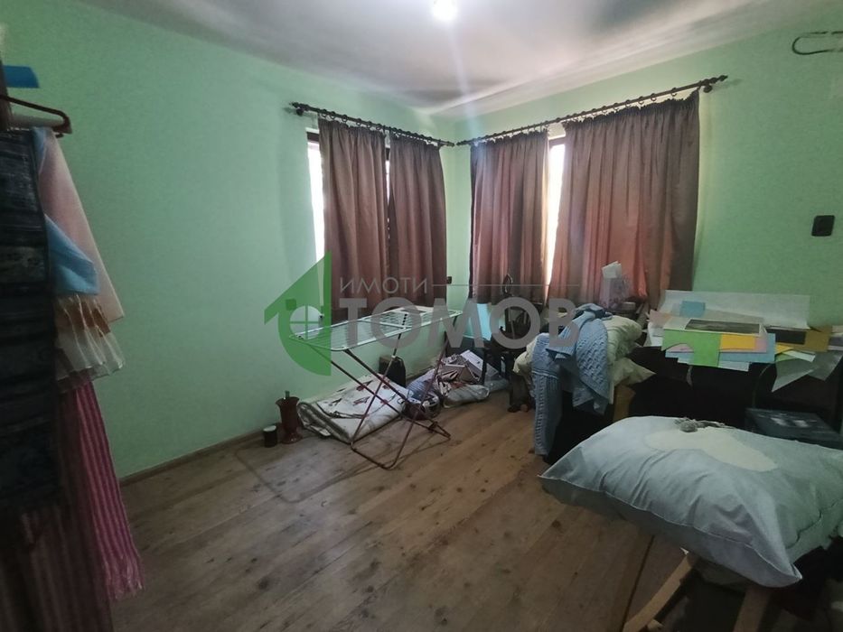 Триетажна къща в кв. Самара 2