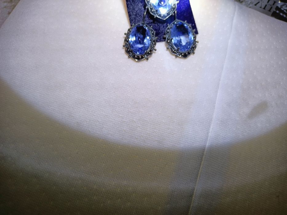 Серьги и кольцо.