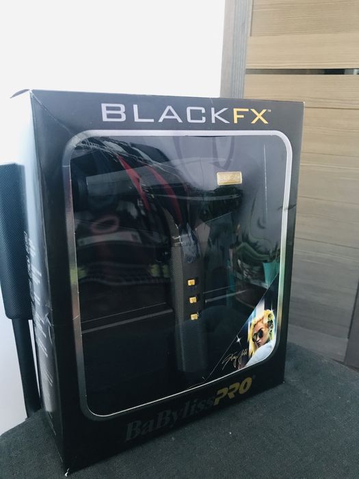 Продам фен Babyliss Pro