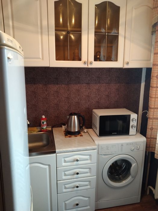 По часово по суточно