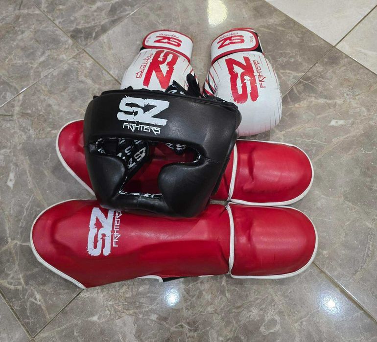 Екипировка за кикбокс в добро състояние