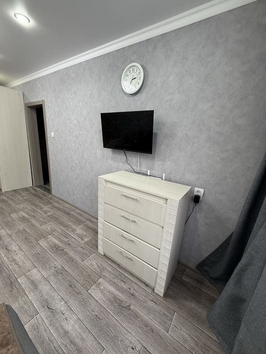 КВАРТИРА посуточно , по часам