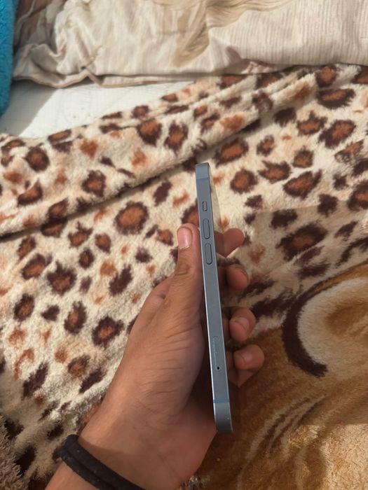 Vand iphone 14 sanatate 87
