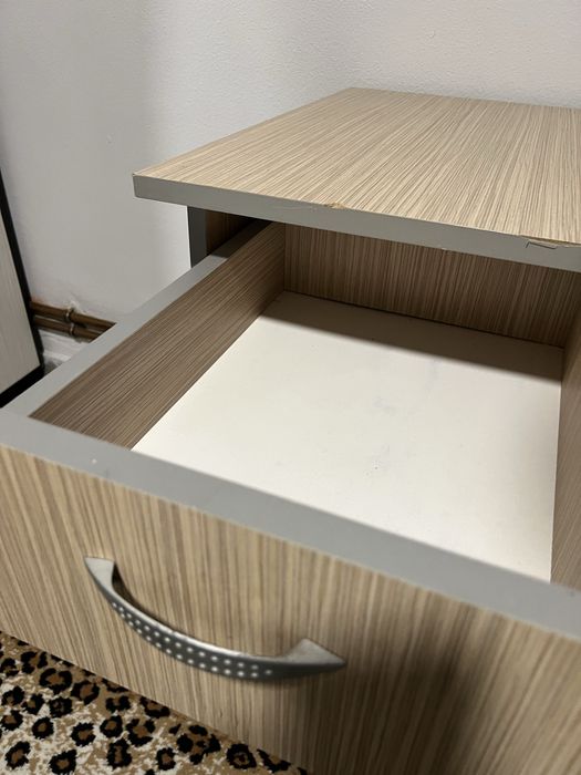 Vand birou foarte putin folosit! 400 lei NEGOCIABIL‼️