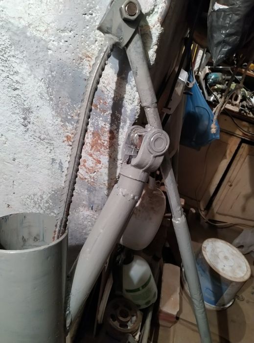 Ручная колонка для воды