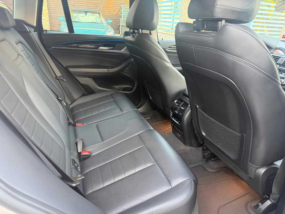 BMW IX3 M Sport  Pachet