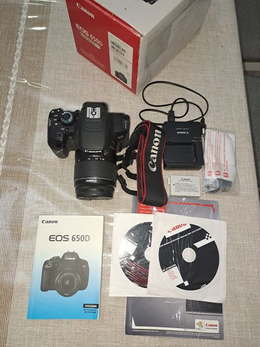 Фотоаппарат Canon 650d. Новый.