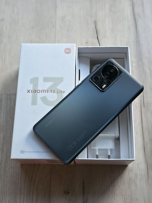 Xiaomi 13 lite 256 gb Ram 8 5G