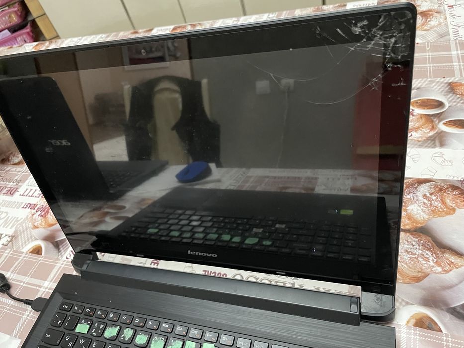 Ноутбук lenovo