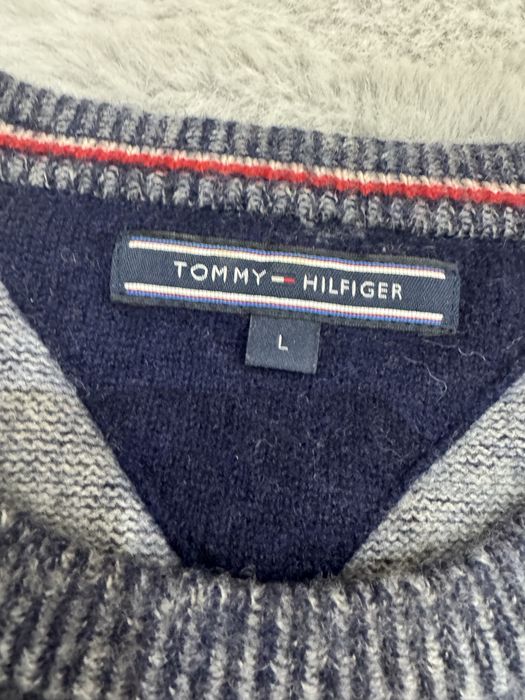 Мъжки вълнен пуловер TOMMY HILFIGER . Размер L