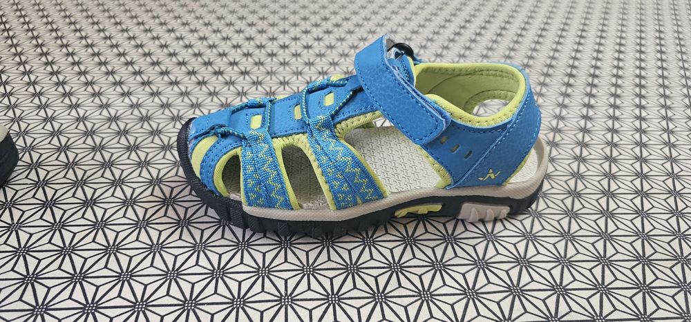 Детски сандалети номер 26/27