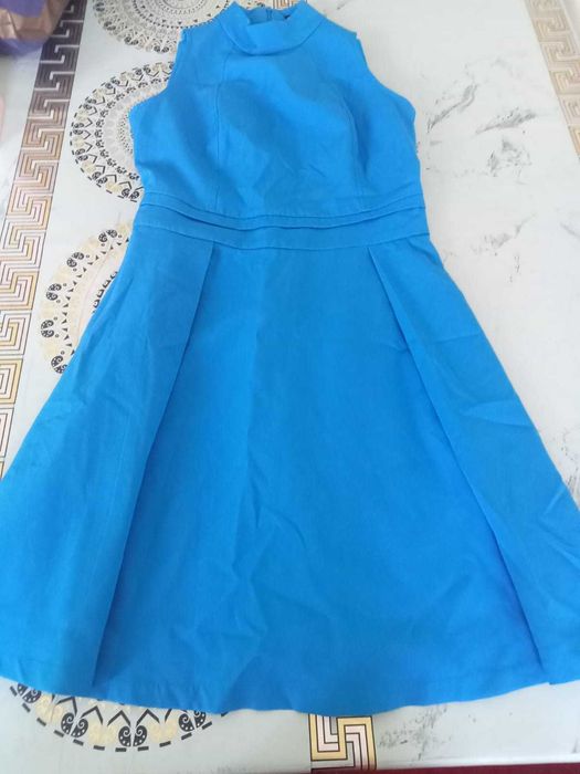 платье синего цвета