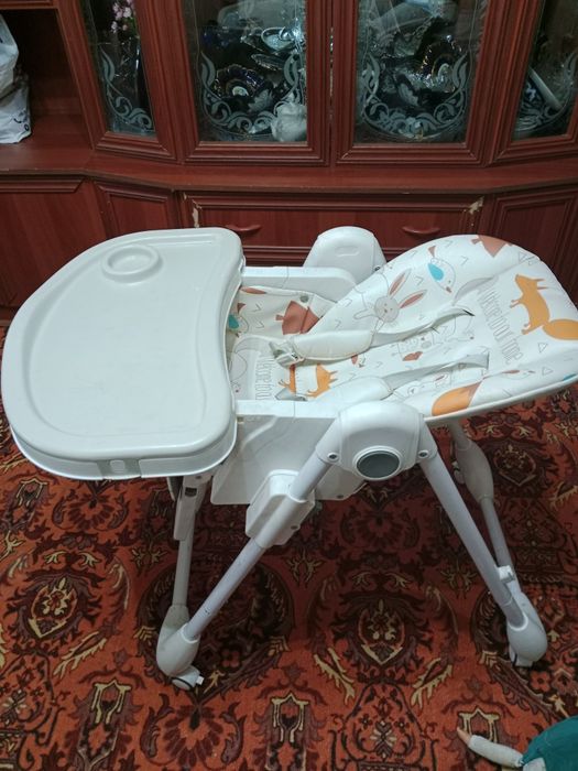 Детский столик для кормления