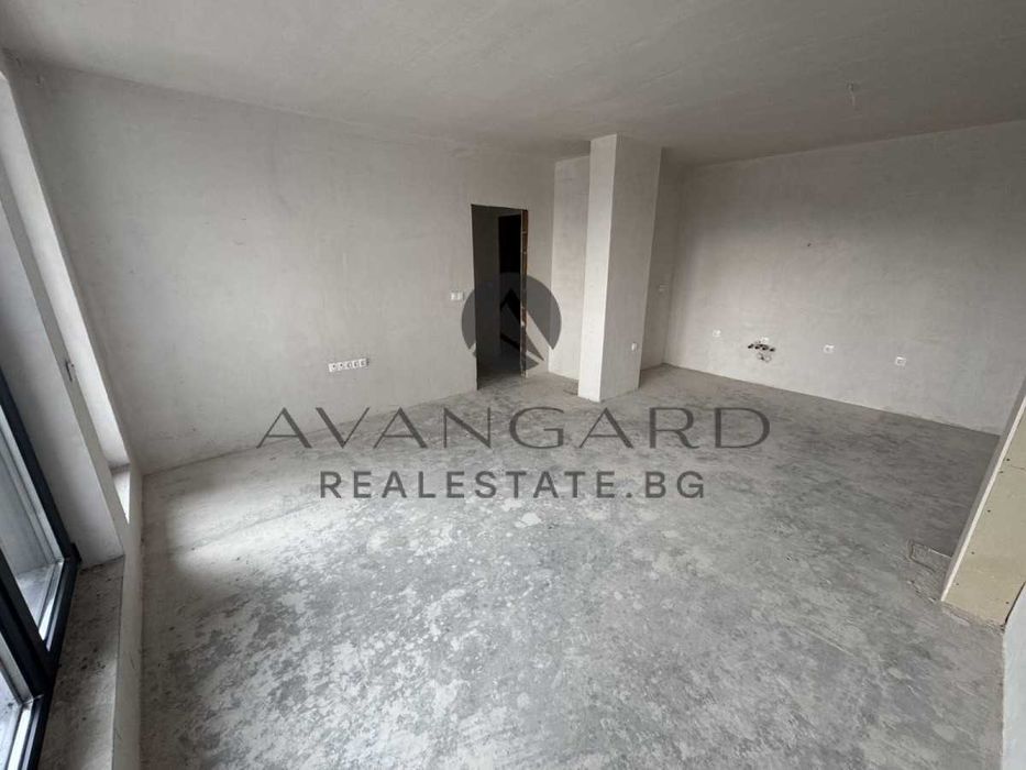 Продава се Тристаен апартамент в Пловдив, Кършияка - 274 кв.м за 929 €/кв.м - Снимка #1