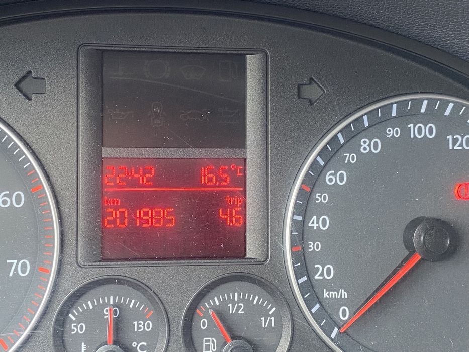 Vand Golf 5 -1.4 benzina