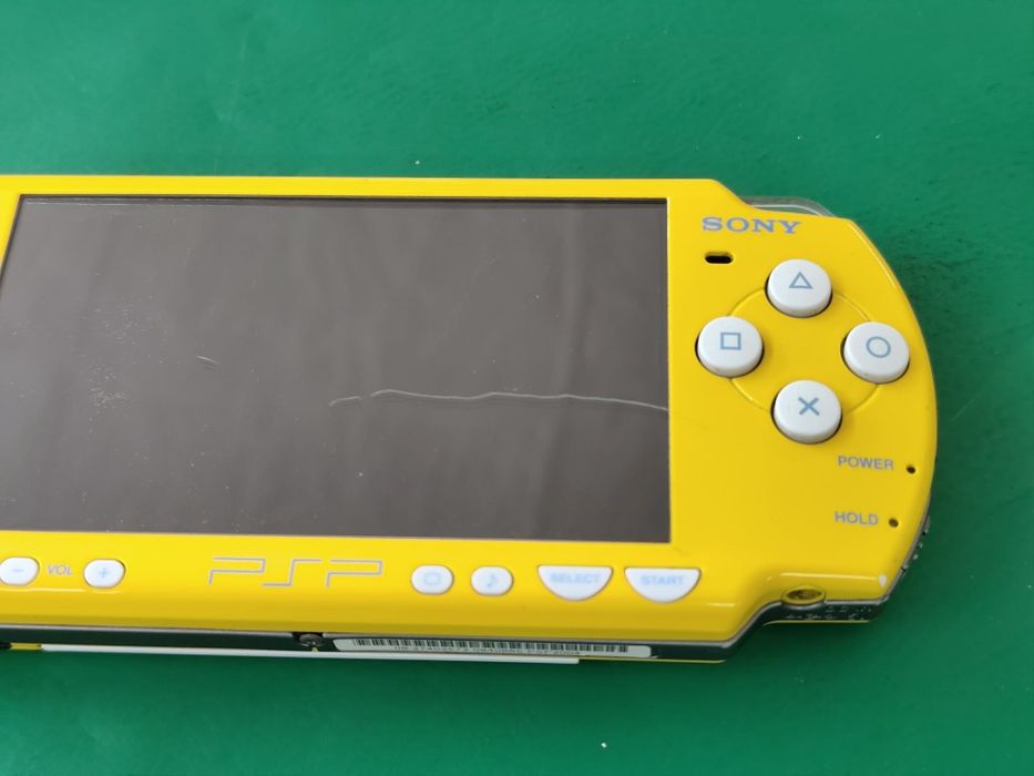 конзола  sony portable  psp the sipspsons limited edition 2004