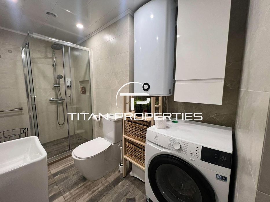 Дава се под наем Четиристаен апартамент в Варна, Център - 120 кв.м за 1500 € - Снимка #11