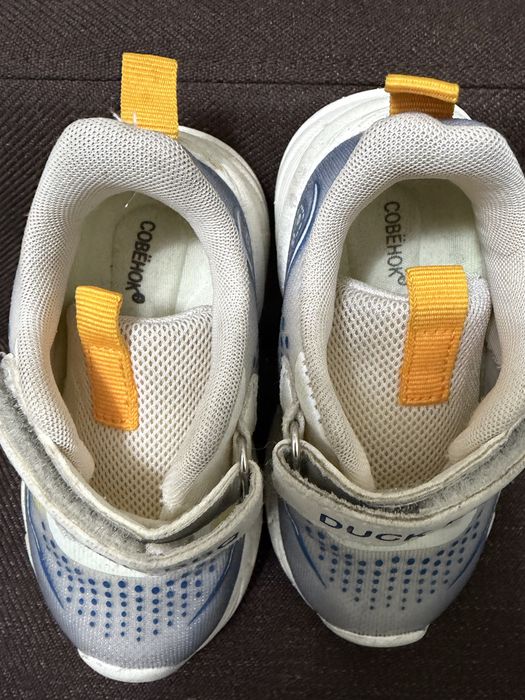 Продам Кроссовки Совенок белый, синий