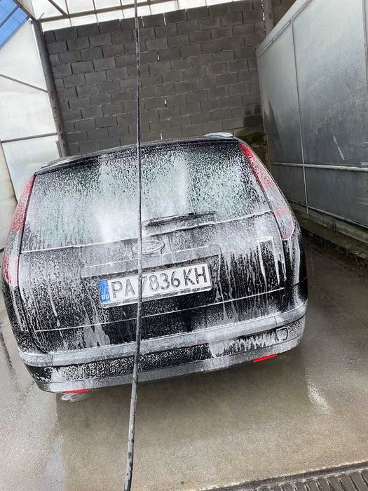 Продавам форд фокус 2005г дизел комби на части