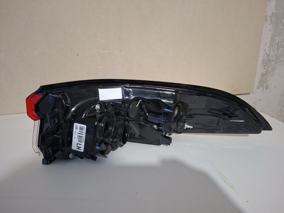 Ляв стоп за Toyota Corolla sedan