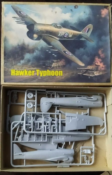 стендовая модель макет самолета Тайфун 1/72 NOVO Англия учебная