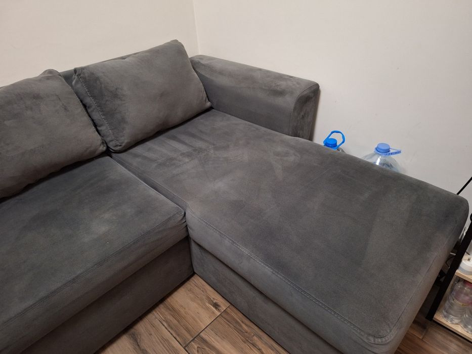 Разтегателен диван