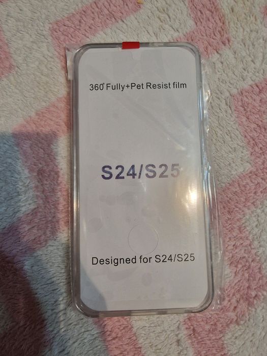 Vând huse samsung S24/S25
