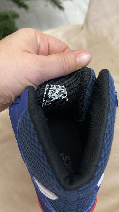 Продам Боксерки цены за две пары