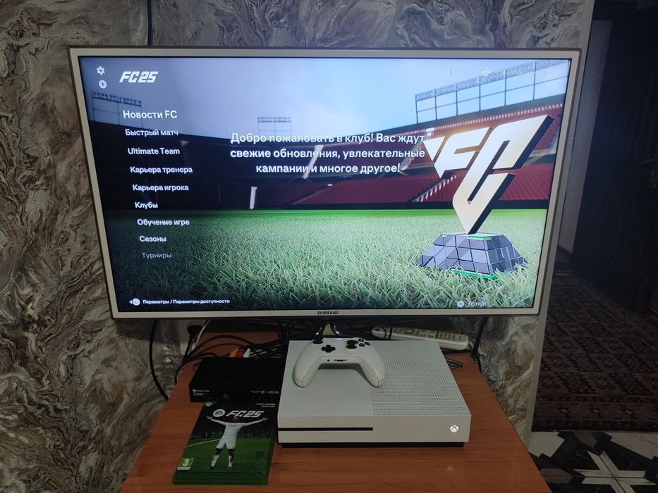 Продается Xbox One S