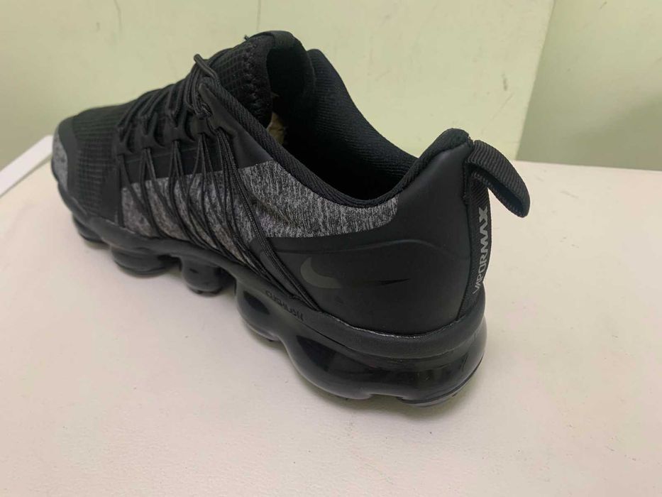 Оригинални нови маратонки Nike Air Vapormax Utility номер 41