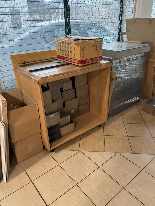 Търговски щандове