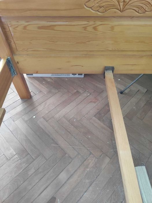 Продавам легло  персон и половина