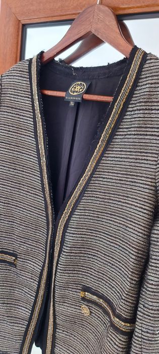 Дамско стилно сако